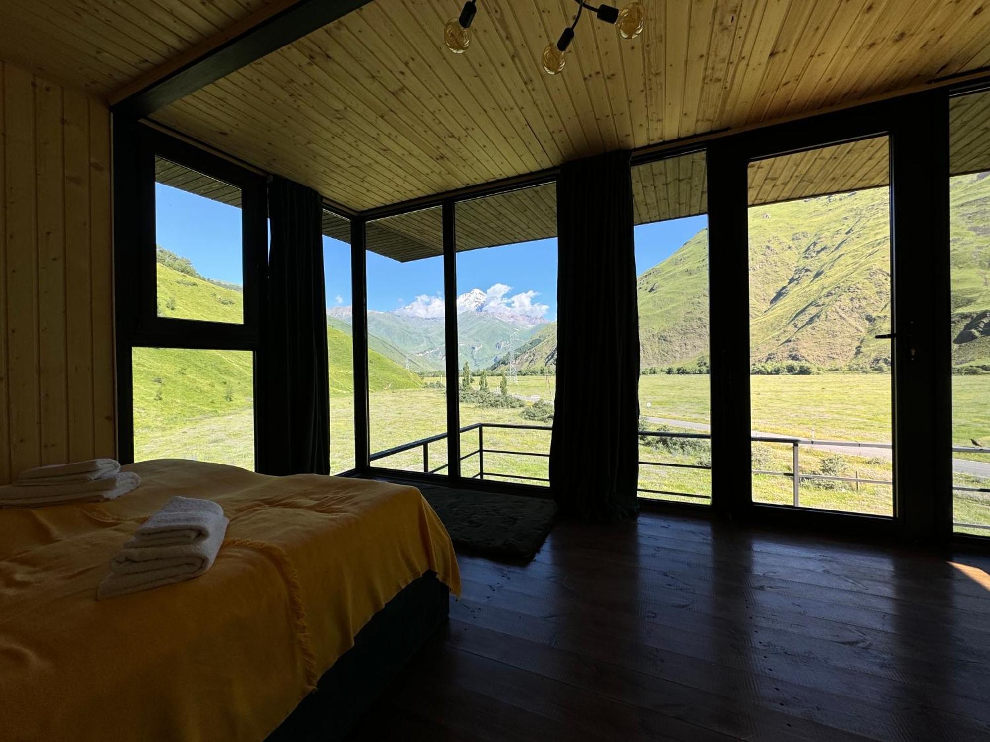 Gzaze 2 Villa Kazbegi Luaran gambar